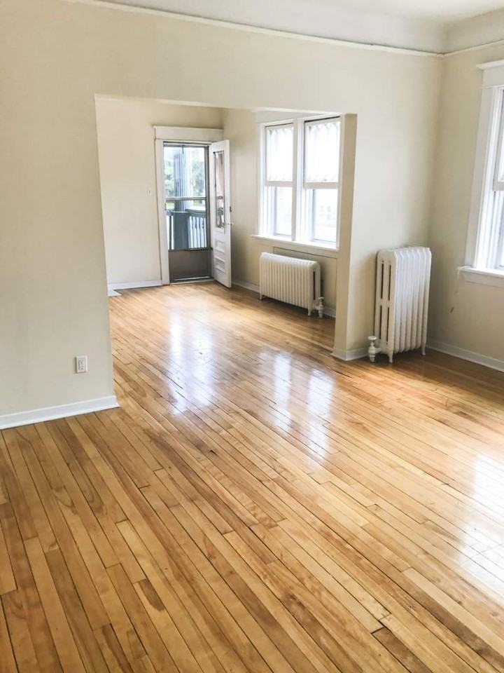 430 Daly - Photo 3 of 8