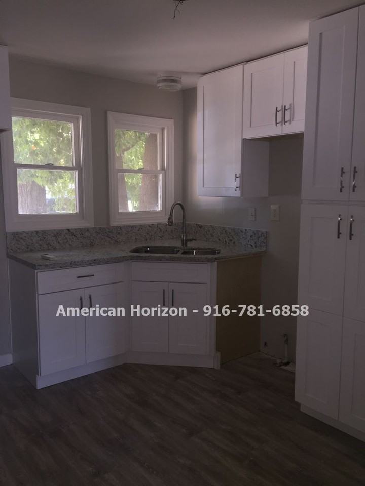 614 Encinal Ave - Photo 3 of 5