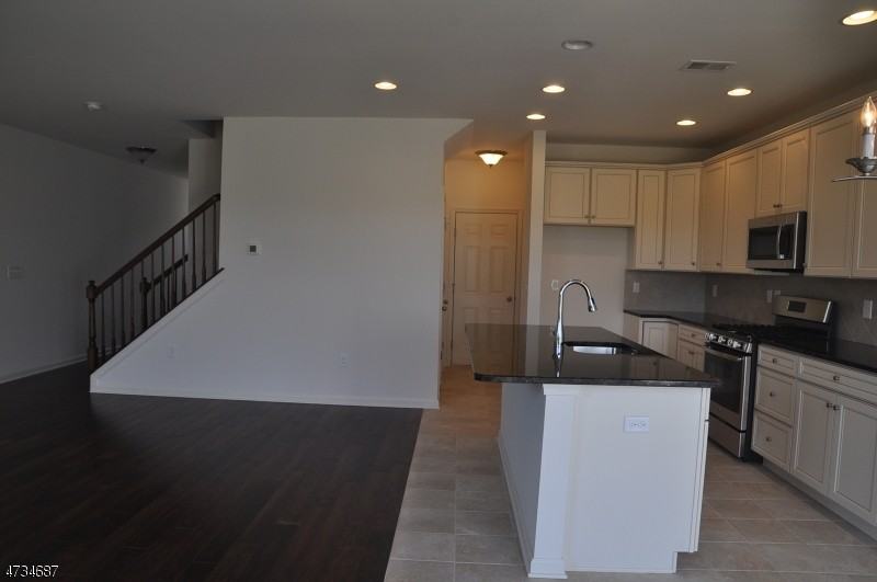 10 Braeburn Dr - Photo 3 of 22