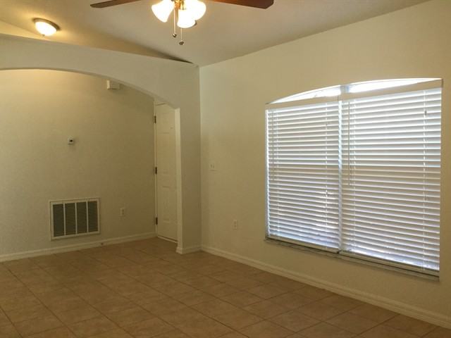 243 Bent Oak Loop - Photo 2 of 13