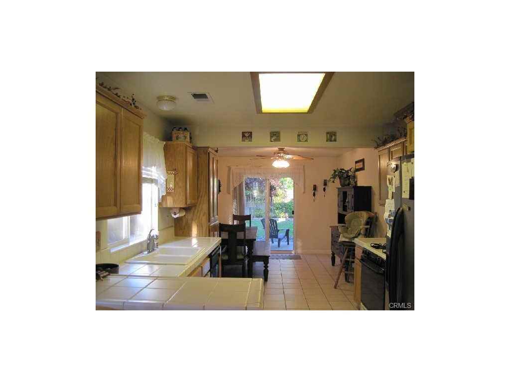 2876 Upland Drive - Photo 3 of 6