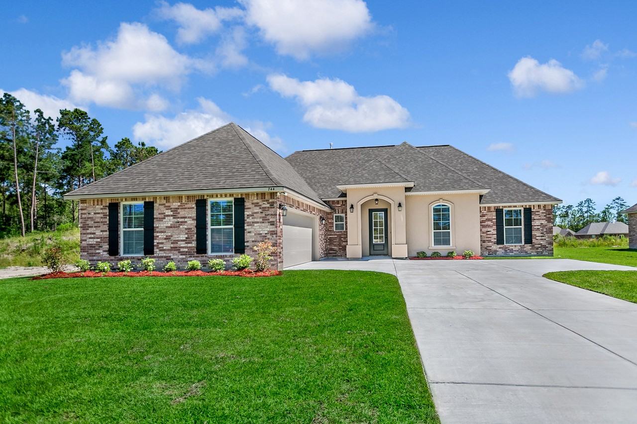 744 English Oaks Dr - Photo 2 of 15