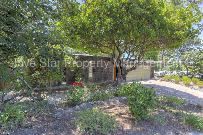 1488 Tarrytown St - Photo 3 of 22