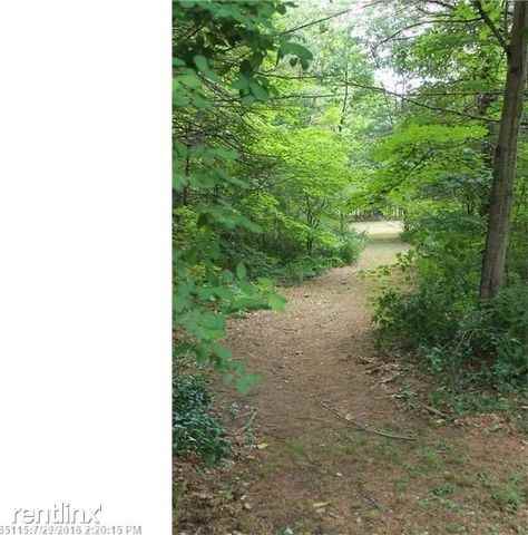 179 Broadturn Rd - Photo 3 of 12