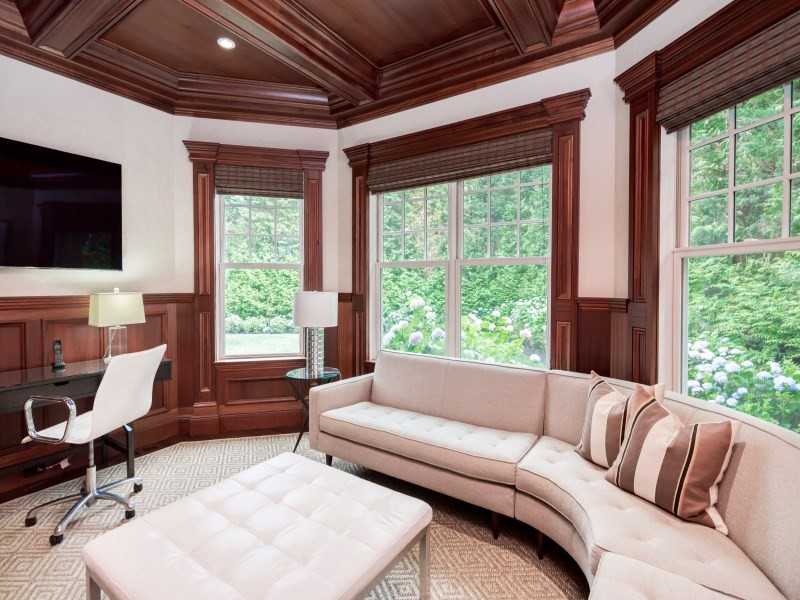 443 Sagaponack Road - Photo 3 of 24