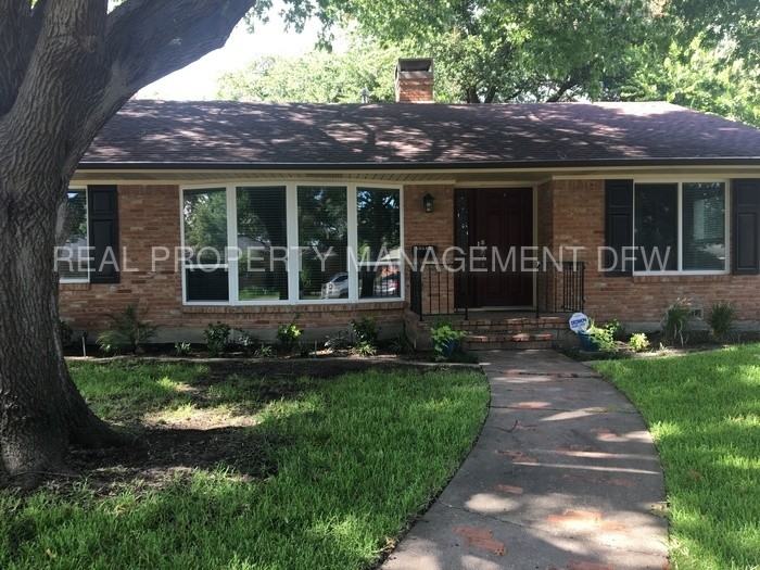 10149 Shadyview Dr - Photo 2 of 27