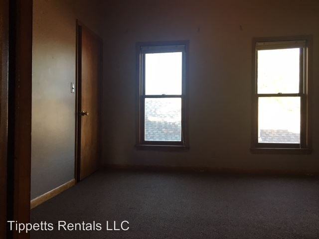 1712 Jackson St - Photo 2 of 4