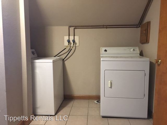 1712 Jackson St - Photo 3 of 4