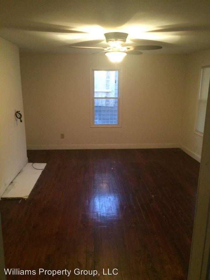 872 Spencer St NW - Photo 2 of 4
