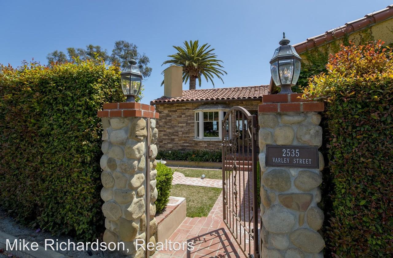 2535 Varley St - Photo 2 of 16