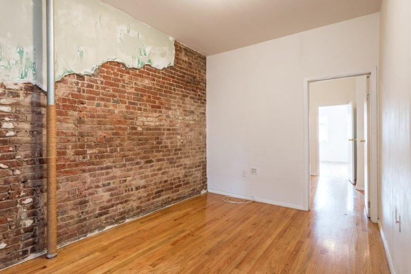 215 Franklin Street #2RR