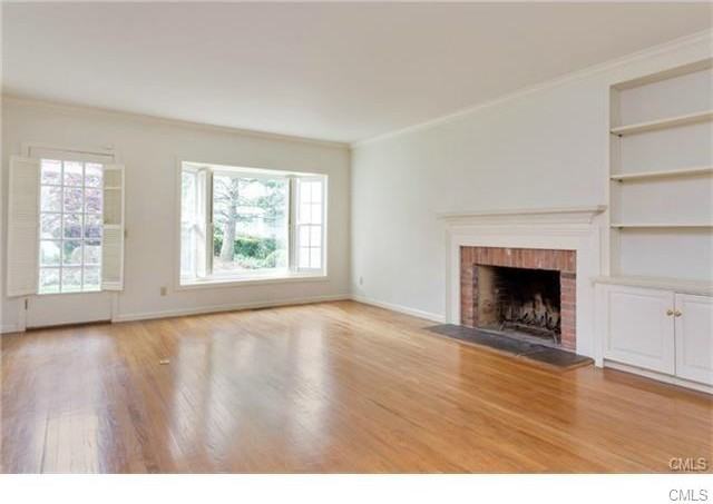 143 East Ave - Photo 3 of 18