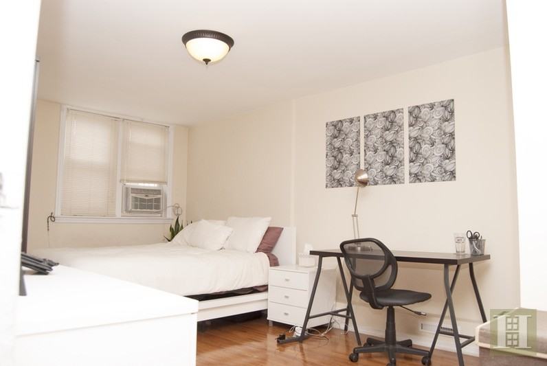 32 32 -32 32nd Street #1A - Photo 3 of 5