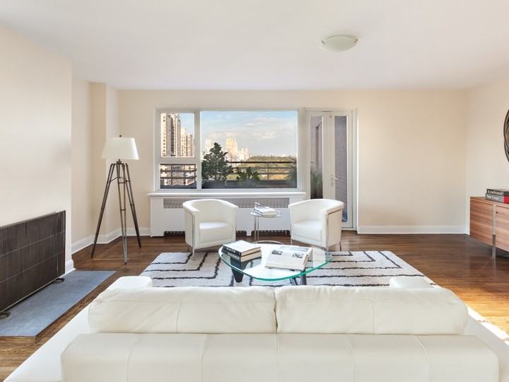 240 Central Park S #15B - Photo 2 of 5