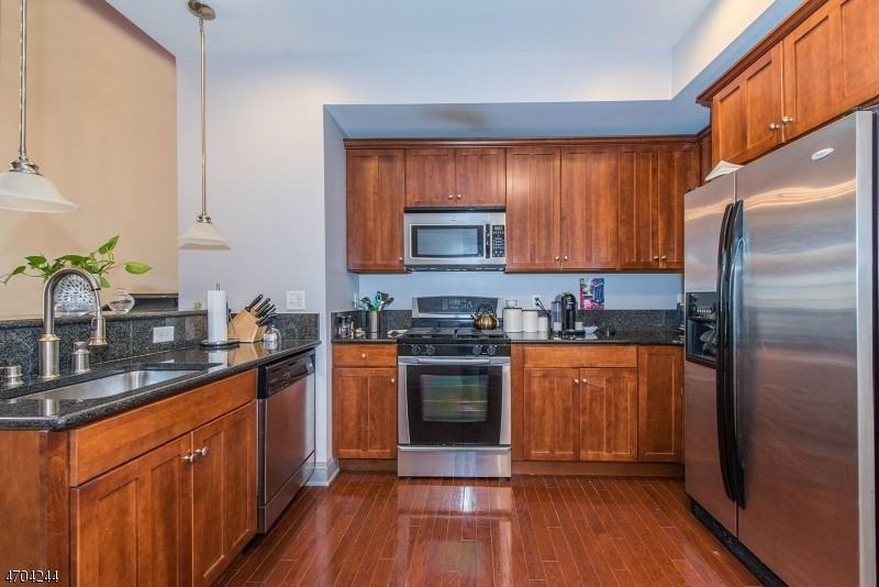 8403 Sanctuary Boulevard - Photo 2 of 14