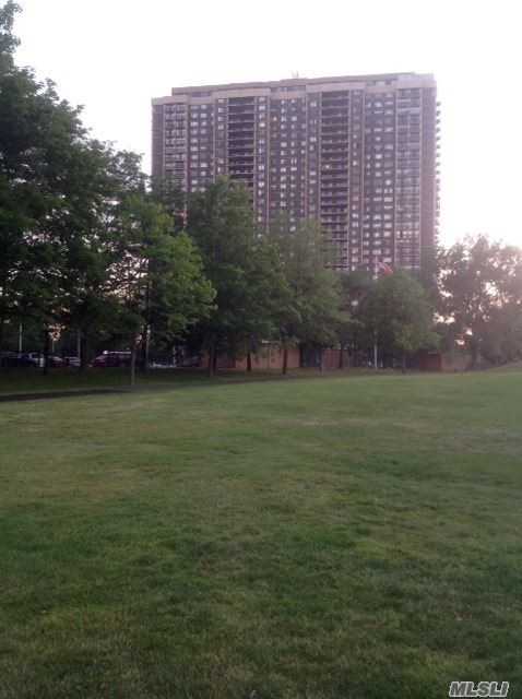 26910 Grand Central Pkwy