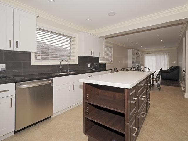 69 Norgrove Crescent - Photo 2 of 17