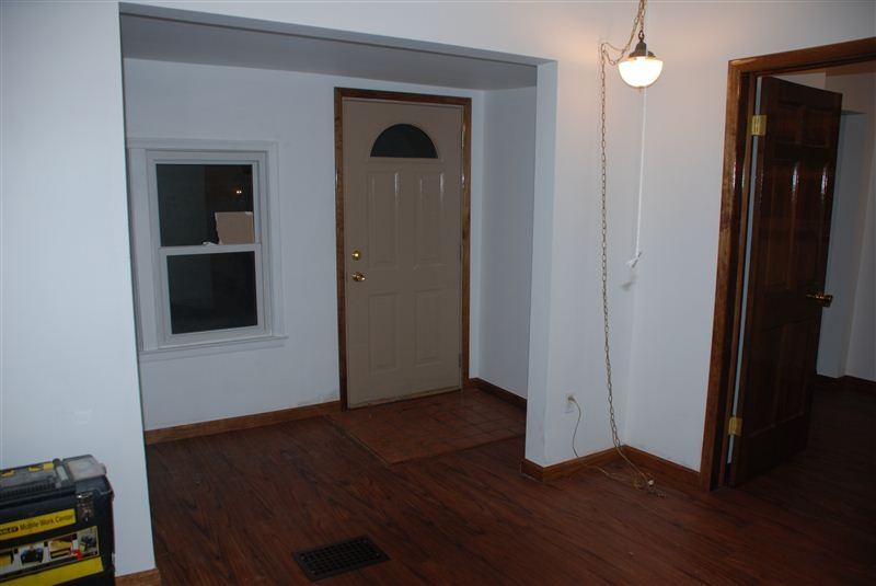 26060 Clancy St - Photo 3 of 10