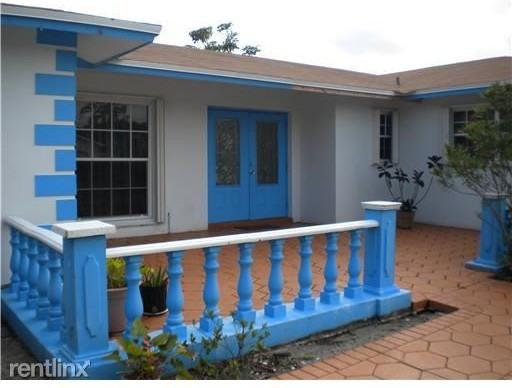 6240 SW 4th Pl - Photo 3 of 3