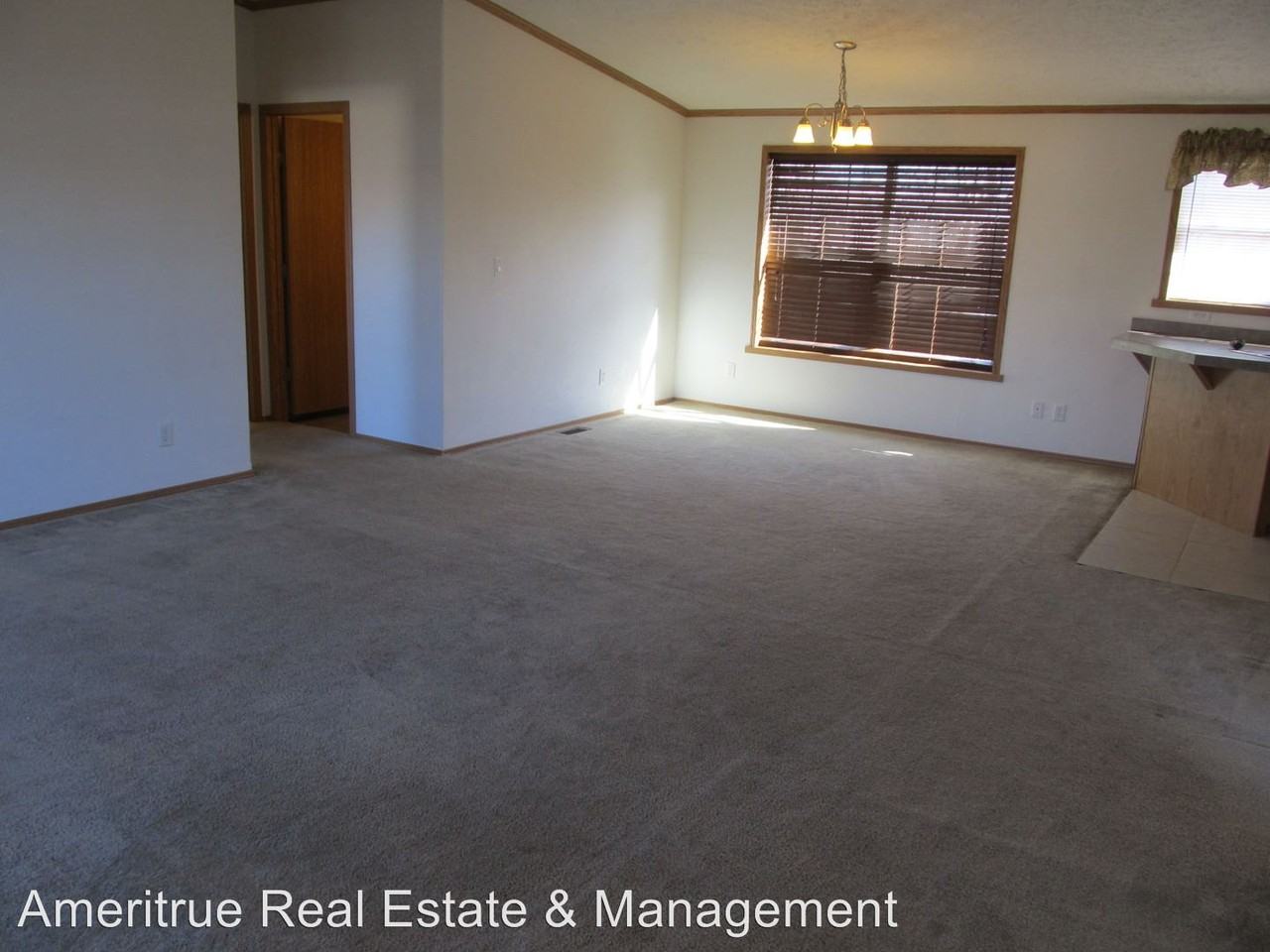 420 E Main St - Photo 3 of 17
