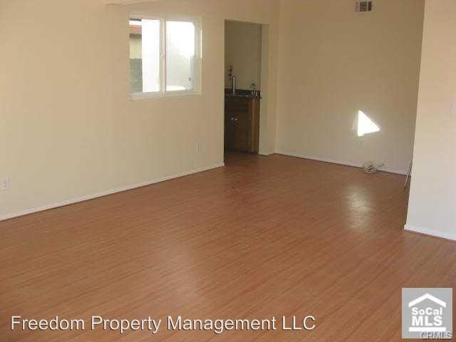 7542 Keith Cir - Photo 3 of 8