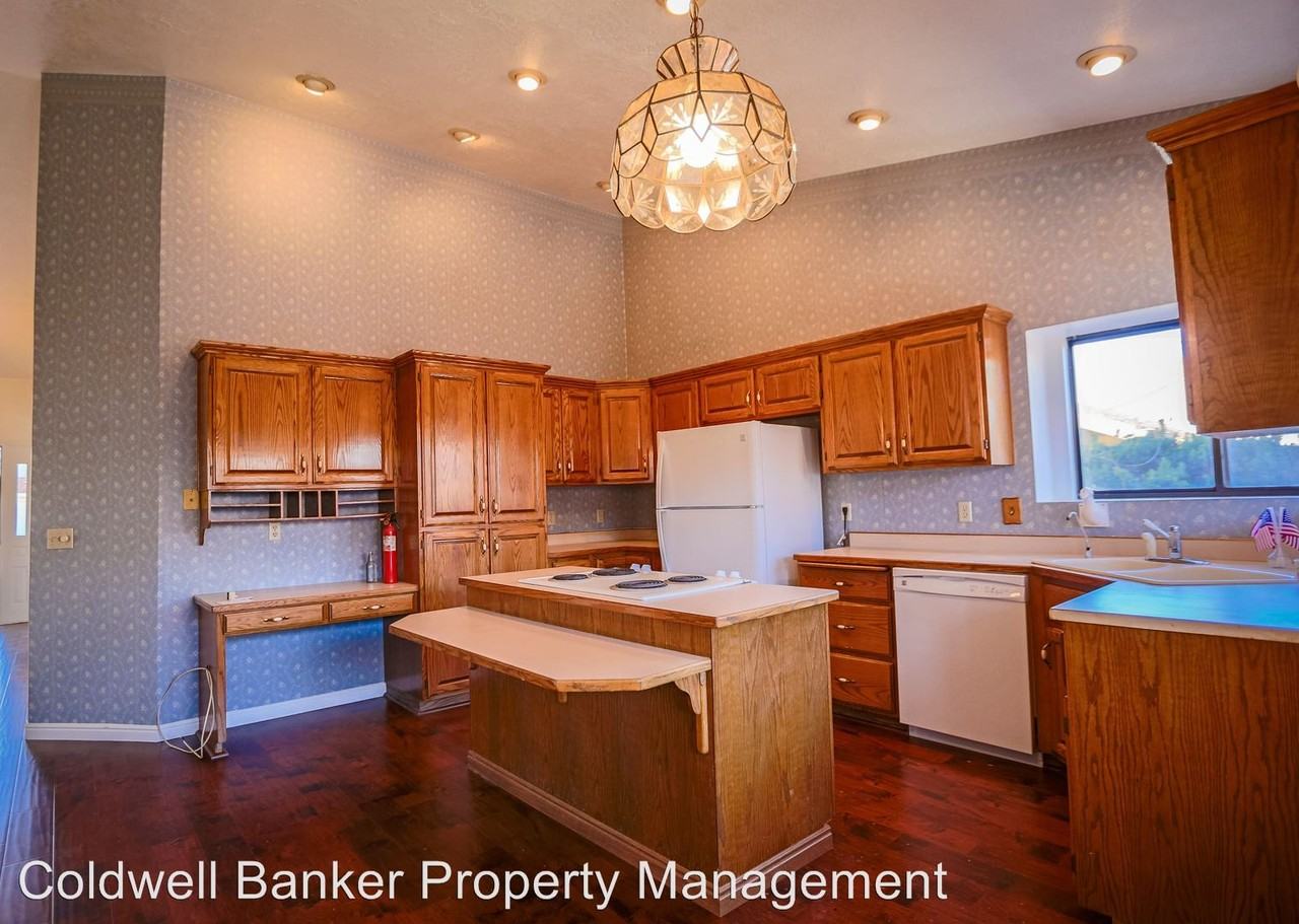 1873 3 Marys Pl - Photo 2 of 16