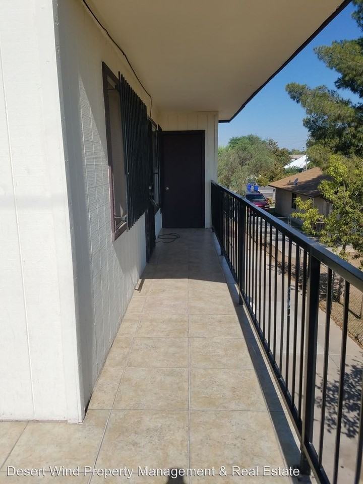 261 S California St #C - Photo 2 of 9