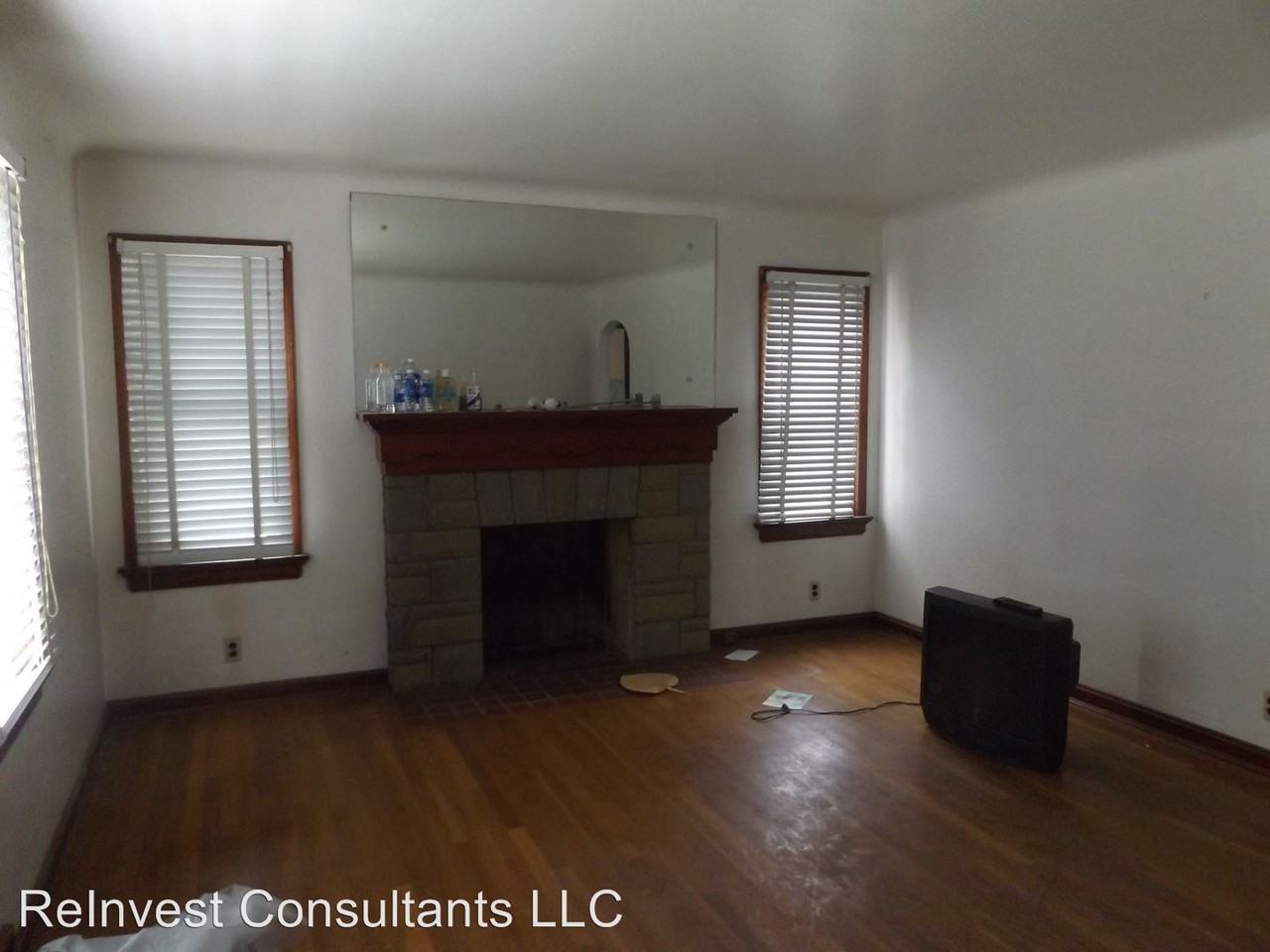 1776 E Galbraith Rd - Photo 2 of 13