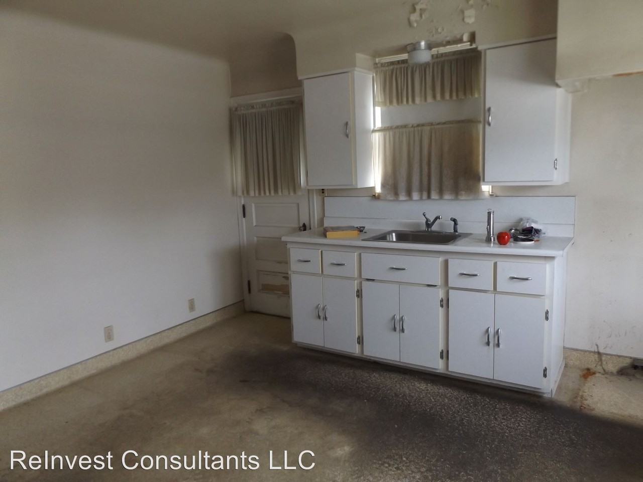 1776 E Galbraith Rd - Photo 3 of 13