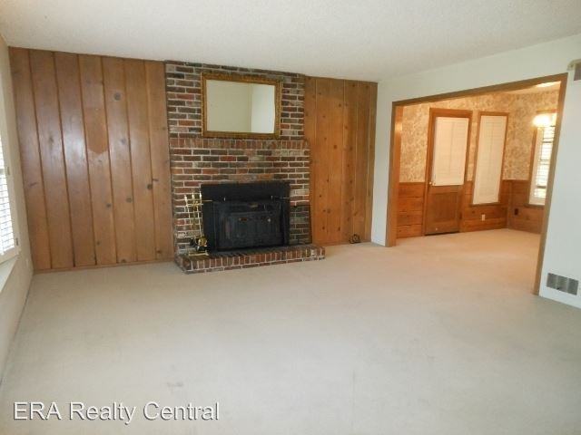 2335 Watt St - Photo 3 of 15