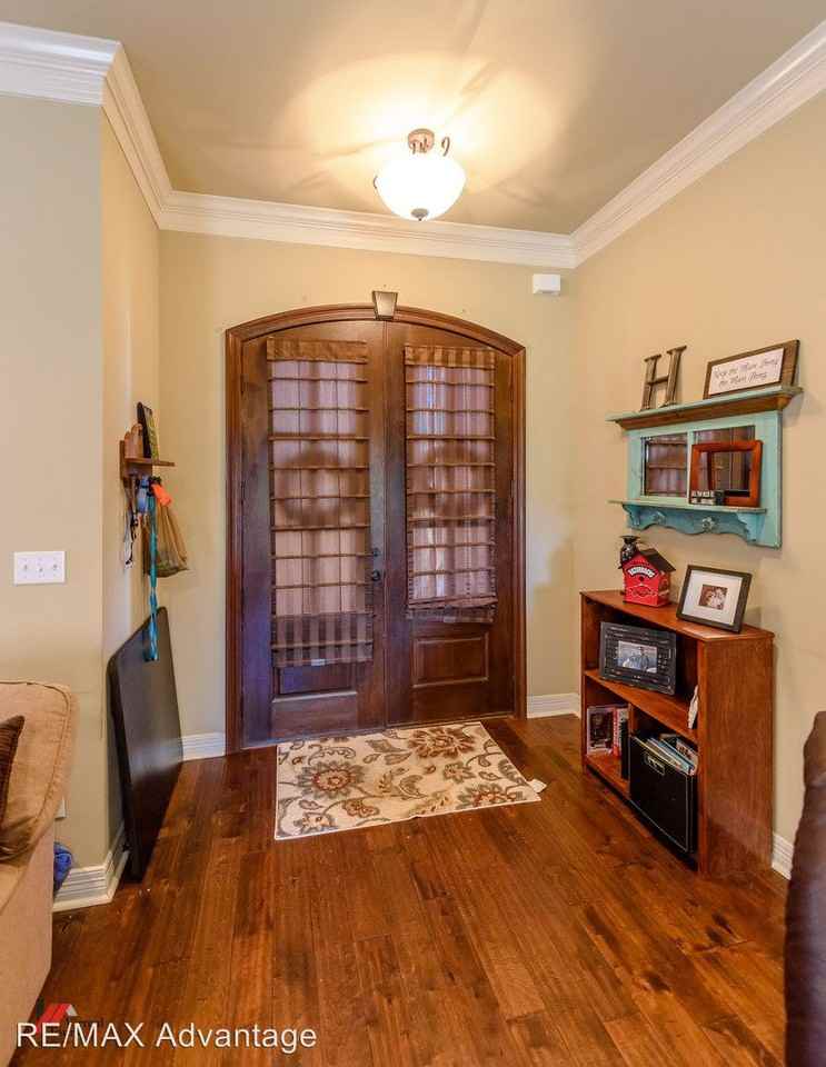 320 Wood Springs - Photo 2 of 12