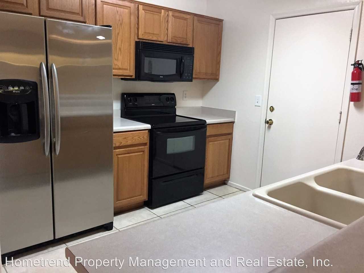 8631 E Capri Ave - Photo 3 of 9