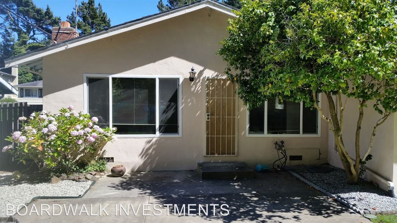 2336 Valleywood Dr - Photo 3 of 21