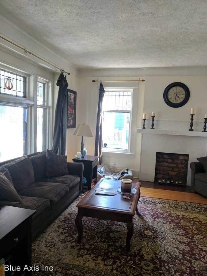 125 Shepard St - Photo 3 of 33