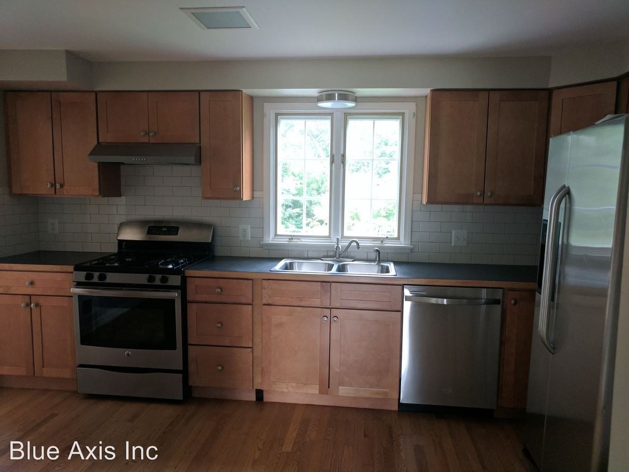 44 Roby Dr - Photo 3 of 17