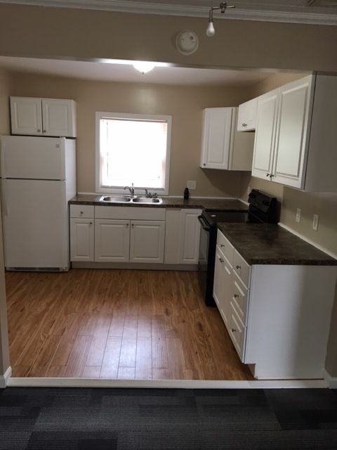 535 N Midland St - Photo 2 of 8