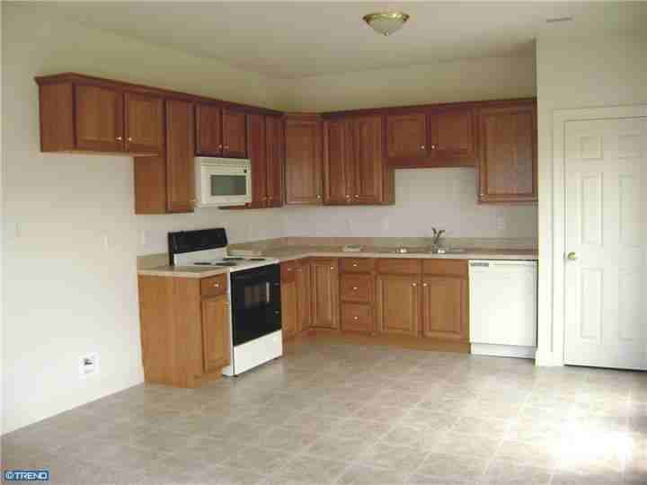 204 Tulpehocken Ave - Photo 2 of 10