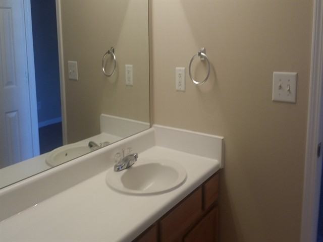193 Strawbridge Trce - Photo 3 of 3