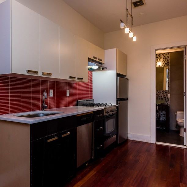 Knickerbocker Avenue #3B
