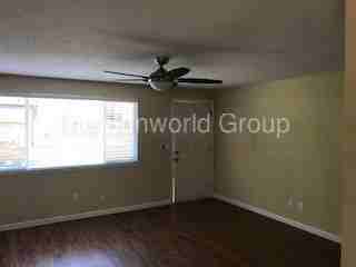 3009 Fairmount Ave - Photo 3 of 9