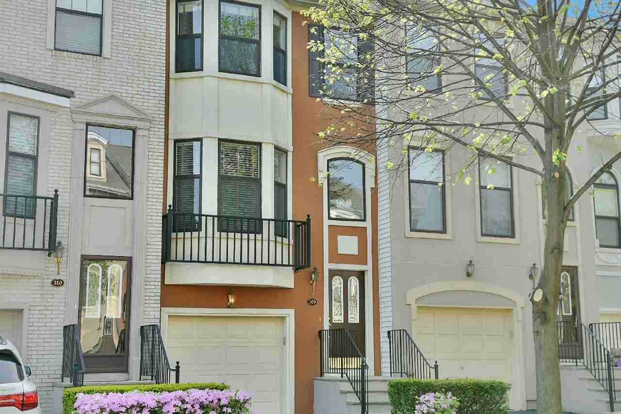 309 Wilshire Dr