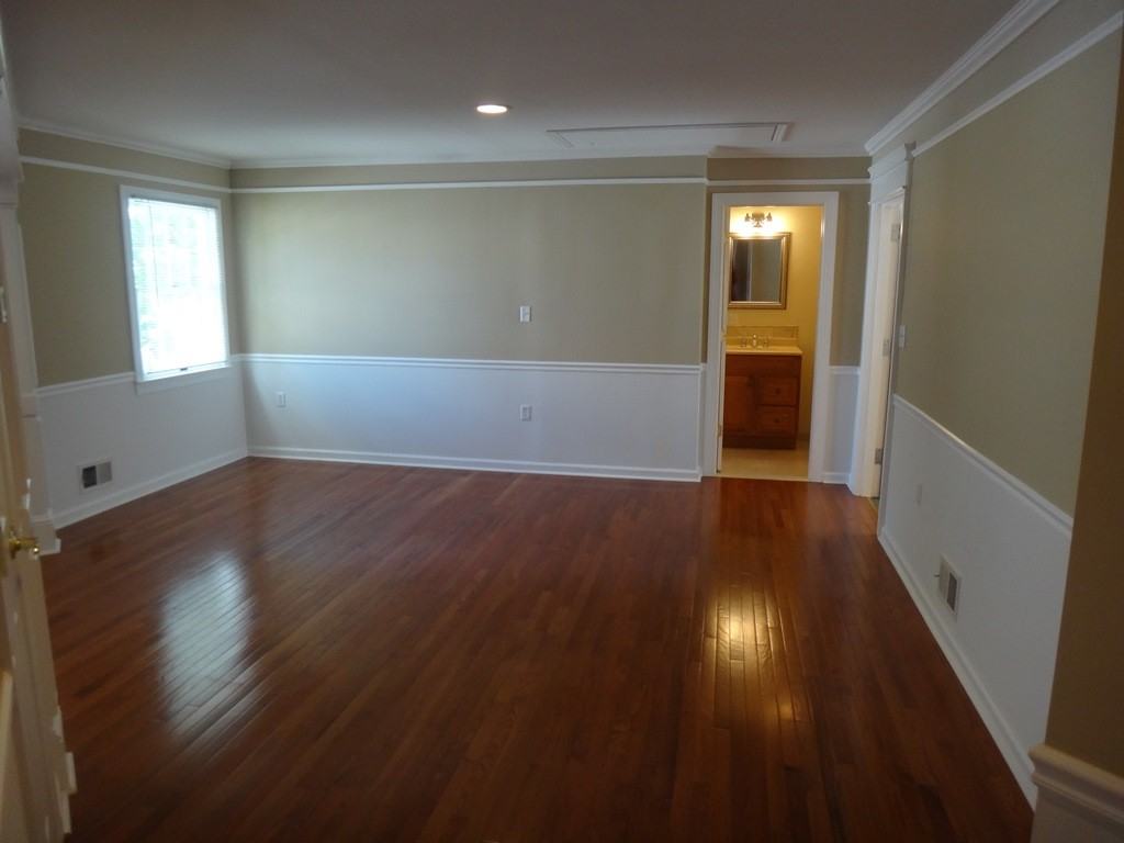 141 Main St #8 - Photo 3 of 18