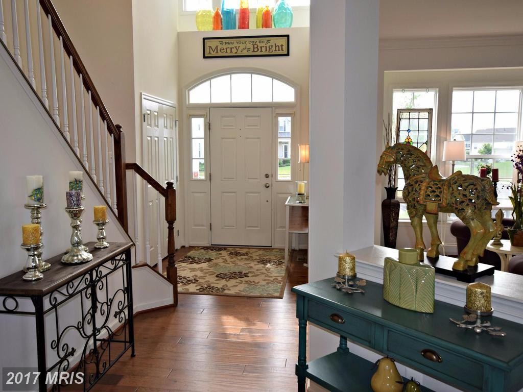 106 Garret Ct - Photo 2 of 22