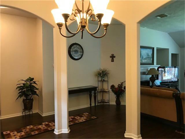 79 N Creekmist Pl - Photo 3 of 15