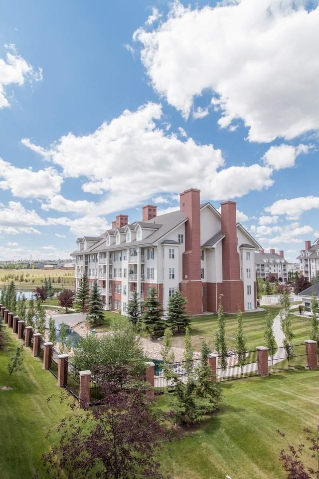 10 Country Village Park NE - Photo 3 of 27