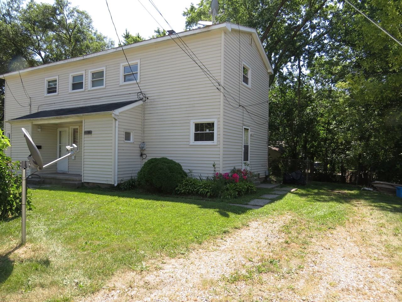 31546 Alpena Ct - Photo 2 of 7