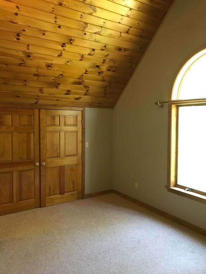 41 Hammonds Grove - Photo 3 of 8