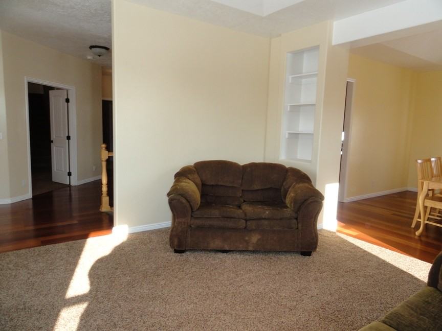 590 N 200 E - Photo 3 of 30