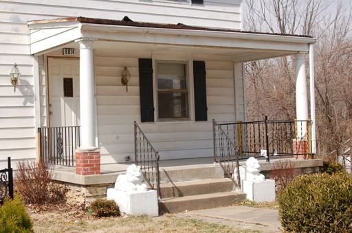 8014 Walrond Ave - Photo 2 of 23