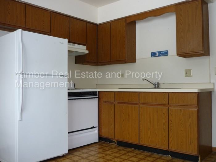 1104 S Cross St - Photo 2 of 9